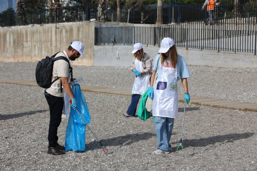 Konyaaltı Sahili'nde plastik kirliliğine karşı yeni dönem! Atıklar denize ulaşmadan toplanacak