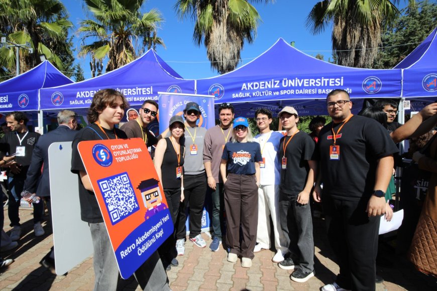 Akdeniz Üniversitesi'nde 142 öğrenci topluluğu buluştu! TEKNOFEST şampiyonlarına ödül
