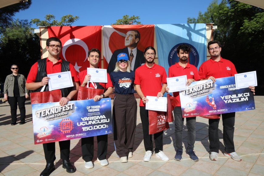 Akdeniz Üniversitesi'nde 142 öğrenci topluluğu buluştu! TEKNOFEST şampiyonlarına ödül