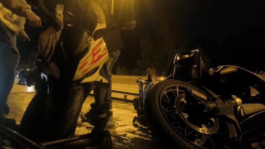 Antalya'da iki motosiklet çarpıştı! 200 metre sürüklendi, 2 kişi yaralandı