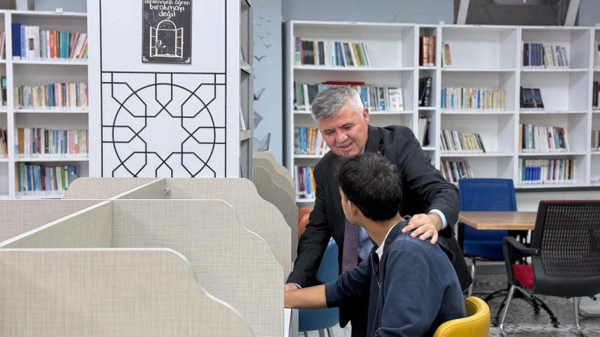 Korkuteli'nde üniversiteli gençler buluştu: Gençlik merkezinde tanışma etkinliği