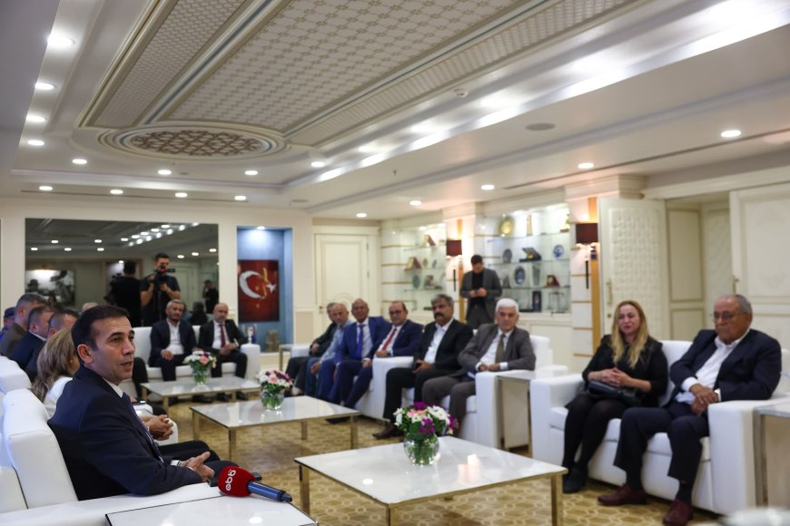 Antalya'da Başkan Vekili Özdemir muhtarlarla buluştu: “Kapımız her zaman açık”