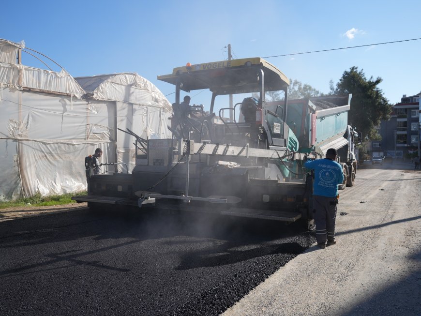 Alanya Payallar'da 3,5 kilometrelik sıcak asfalt çalışması başladı