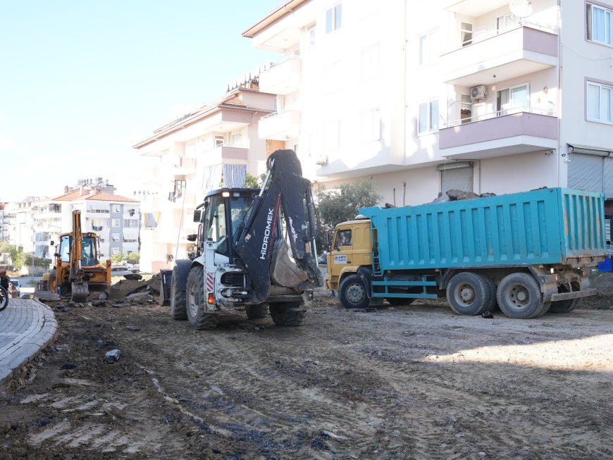 Alanya Payallar'da 3,5 kilometrelik sıcak asfalt çalışması başladı