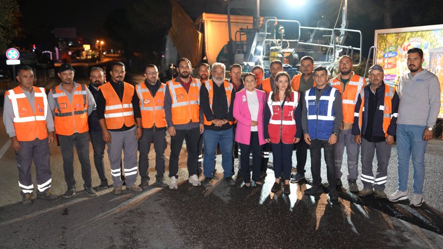 Antalya'da 5 noktada eş zamanlı asfalt çalışması: Lara Caddesi için 4 günlük hedef