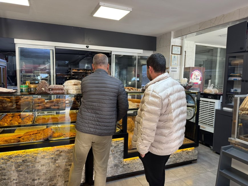 Antalya Serik'te ekmek fiyatı 10 TL'ye düştü: Fırın önünde uzun kuyruklar oluştu