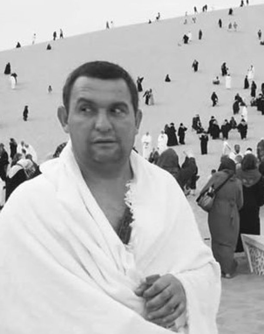 Antalya'dan umreye giden baba, oğlunun Mekke'deki mezarını ziyaret ederken hayatını kaybetti