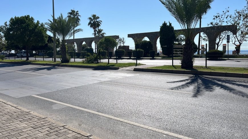 Alanya'da feci kaza: Yayaya çarpan 27 yaşındaki motosiklet sürücüsü hayatını kaybetti