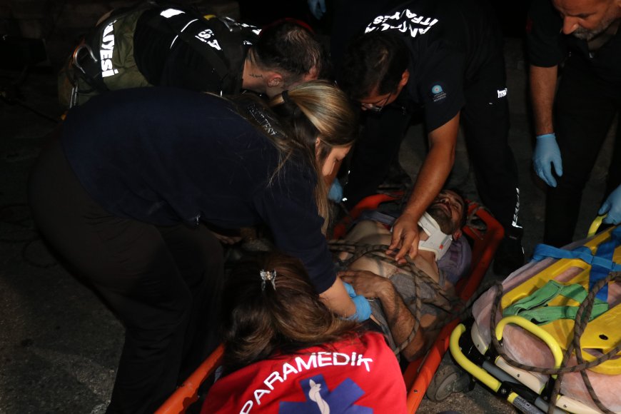 Antalya'da korkunç düşüş! 25 metreden düşen yaralı 2 saatlik operasyonla kurtarıldı