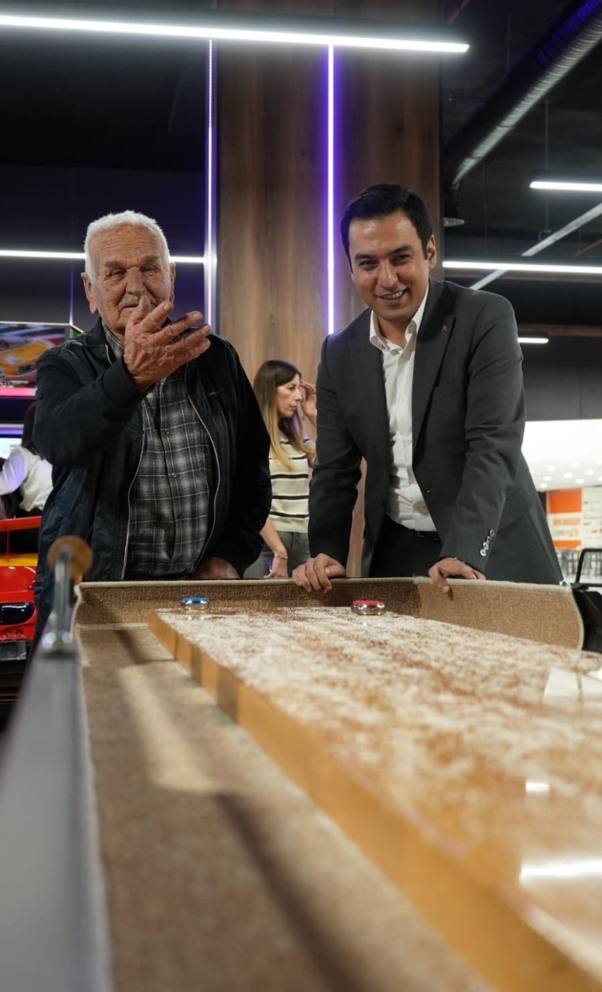 Gazipaşa’da 65-80 yaş arası vatandaşlar sanat ve bowling etkinliğinde buluştu