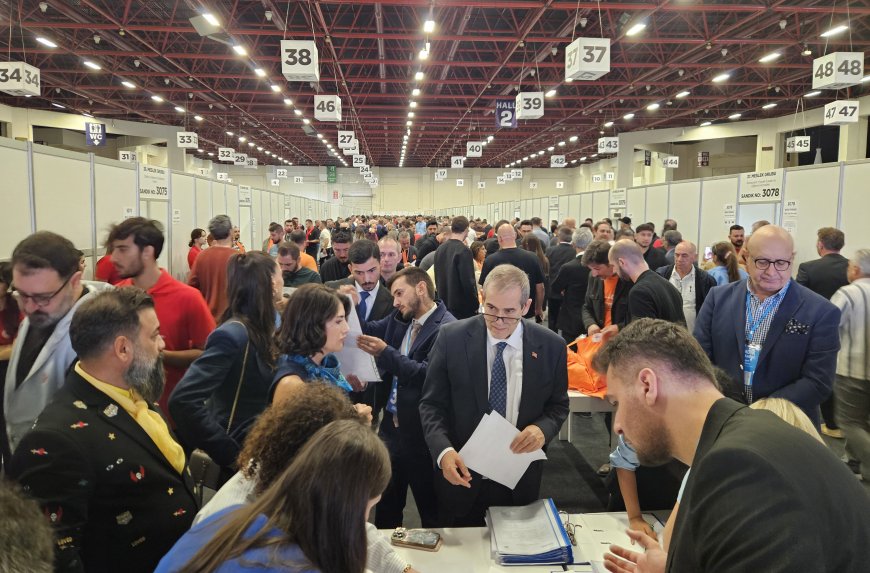 ATSO seçimlerinde rekor katılım: 19 bin 981 üye sandığa gitti