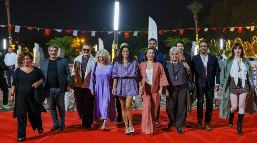 Altın Portakal’da ilk gün buluşmaları: Film ekiplerinden dayanışma ve aidiyet mesajları