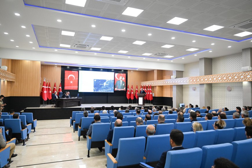 Antalya’da 215 milyar liralık 607 proje: 102’si tamamlandı, 386’sı sürüyor