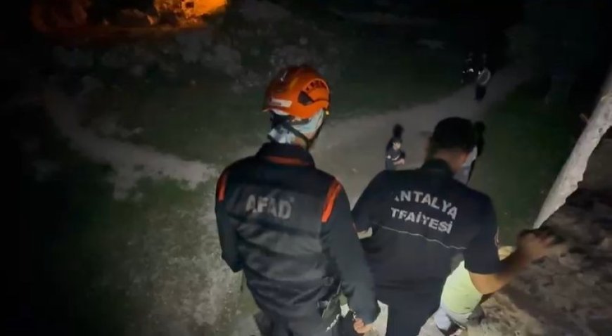 Alanya Kalesi'nde mahsur kalan 3 Rus turist kurtarıldı