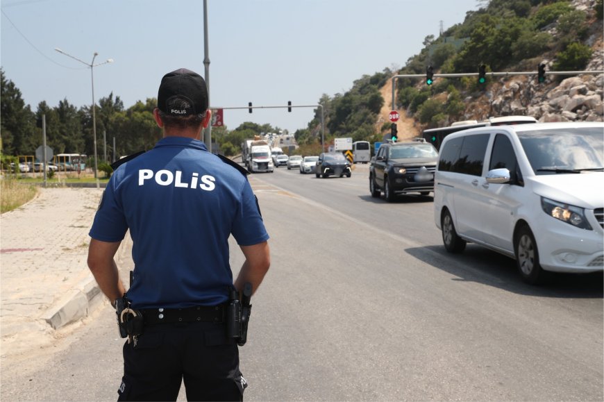 Antalya'da bir haftada 1774 şüpheli yakalandı: 179 kişi tutuklandı