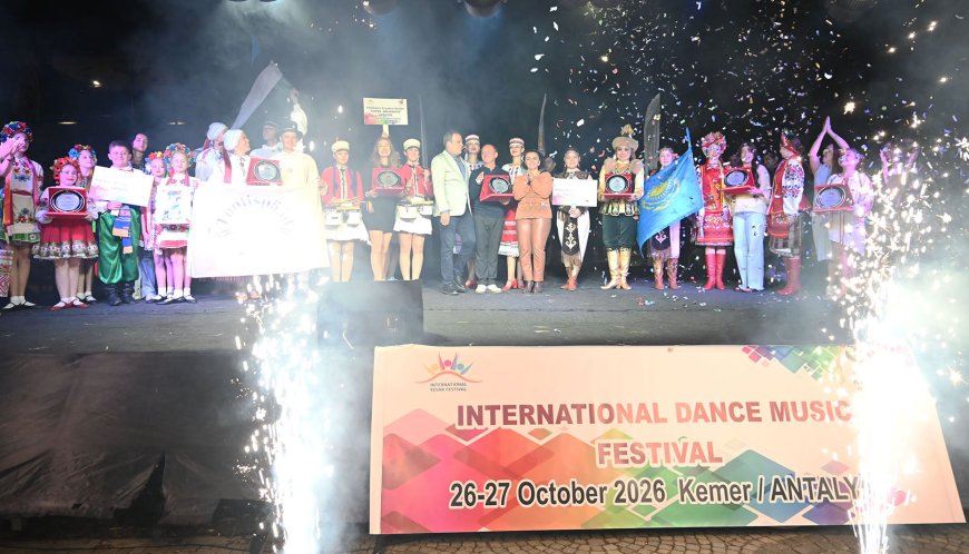Kemer’de 300 dansçıyı buluşturan Uluslararası Dans ve Müzik Festivali tamamlandı