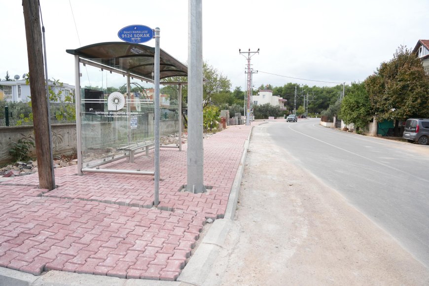 Kepez Duacı’da yol ve kaldırım çalışması: Şehir Hastanesi güzergâhı yenileniyor