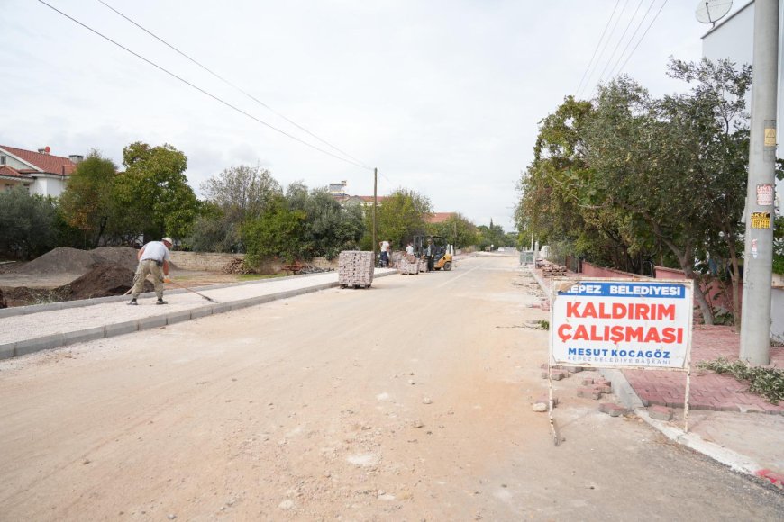 Kepez Duacı’da yol ve kaldırım çalışması: Şehir Hastanesi güzergâhı yenileniyor