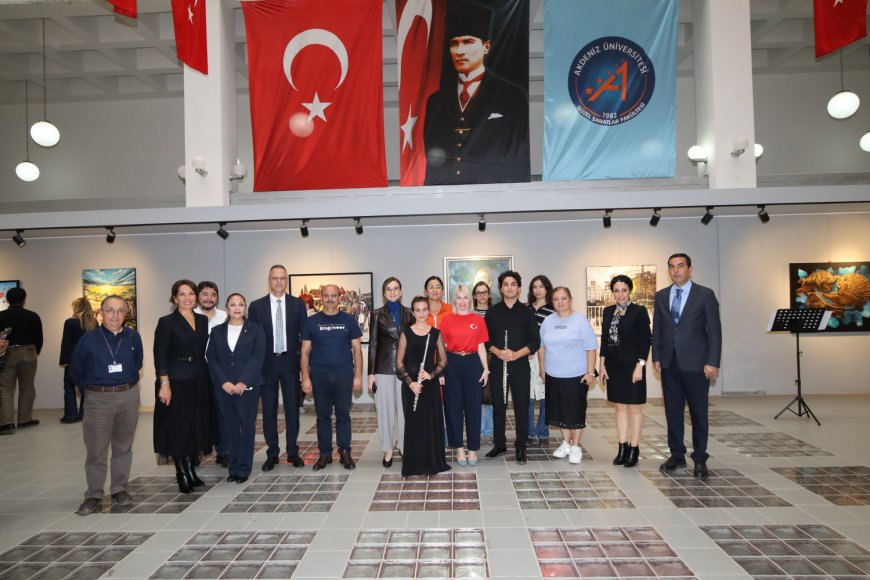 Akdeniz Üniversitesi’nde Cumhuriyet coşkusu koşu ve sergiyle yaşandı