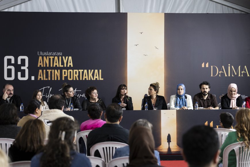 Antalya Altın Portakal Film Festivali'nde iki film seyirciyle buluştu: Film Forum'da sinemanın geleceği konuşuldu