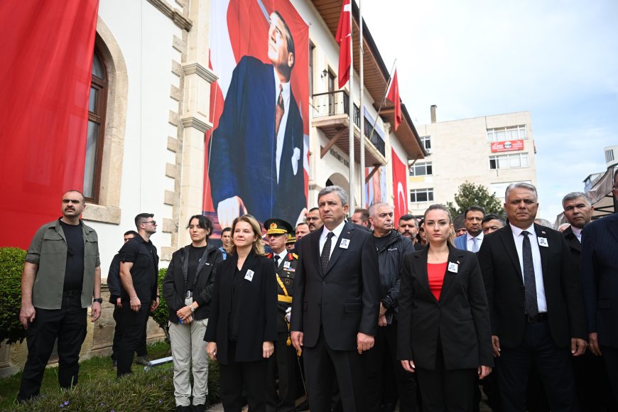 Muratpaşa Kaymakamı İhsan Kara'ya son görev: Vali Şahin gözyaşlarını tutamadı