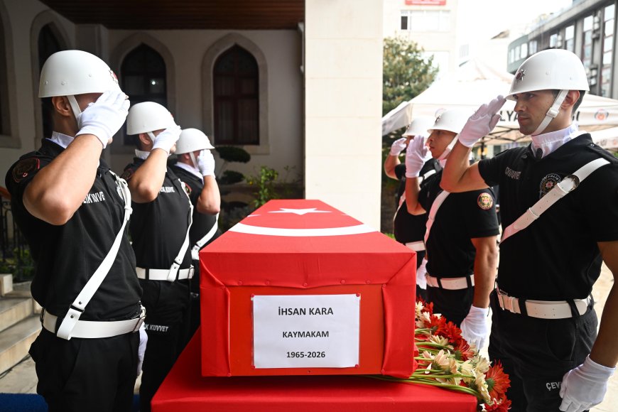 Muratpaşa Kaymakamı İhsan Kara'ya son görev: Vali Şahin gözyaşlarını tutamadı
