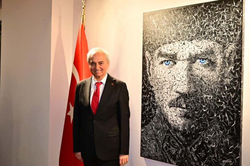 Dokumapark’ta Cumhuriyet’in 103. yılına özel 103 eserlik sergi açıldı
