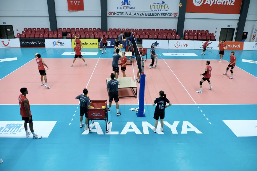 Alanya Belediyespor, Ziraat Bankkart maçına çift antrenmanla hazırlanıyor