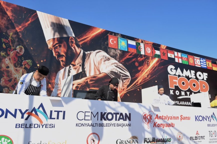 Antalya Konyaaltı'nda dünya lezzetleri buluştu: 40 ülkeden gastronomi temsilcileri festivalde