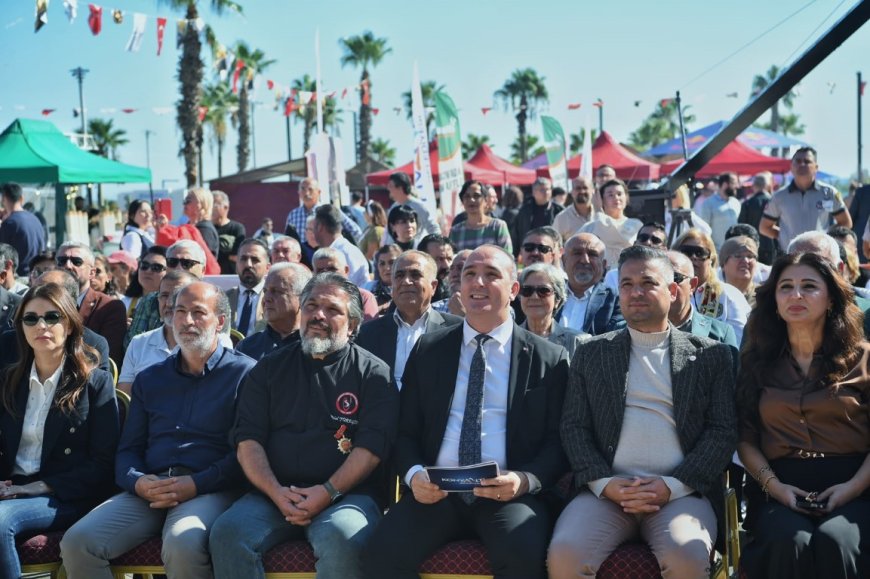 Antalya Konyaaltı'nda dünya lezzetleri buluştu: 40 ülkeden gastronomi temsilcileri festivalde